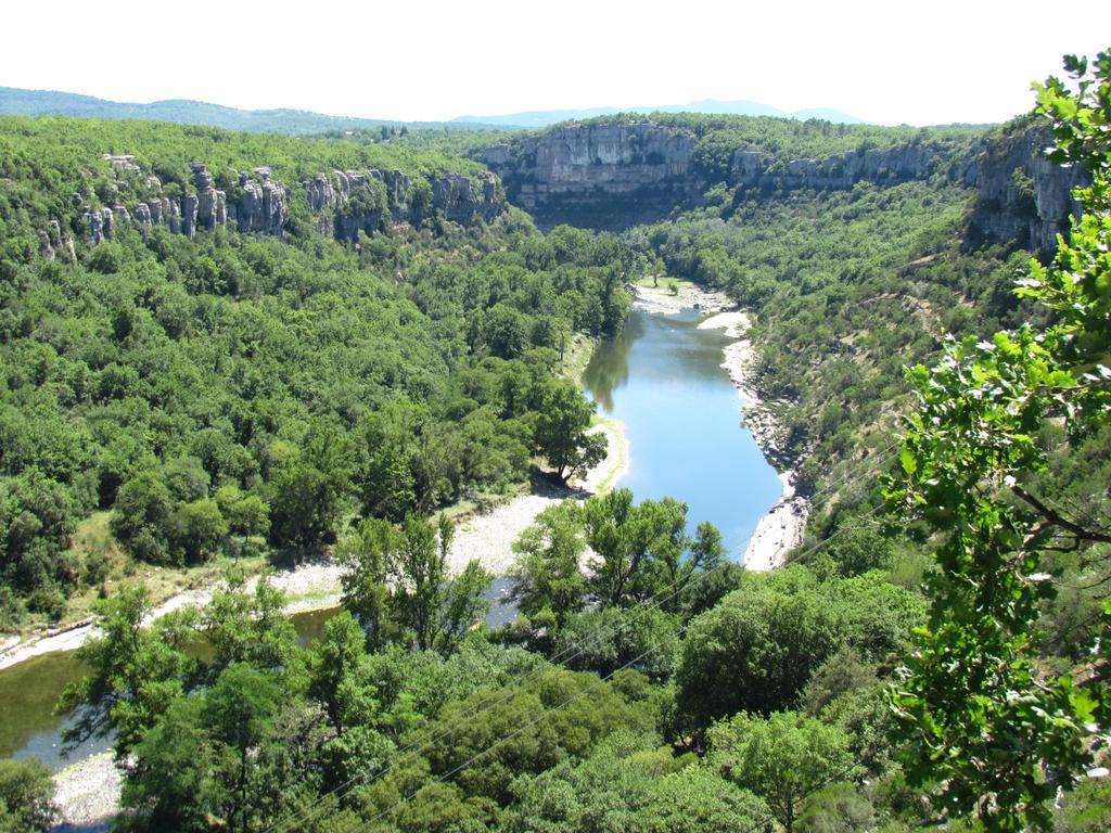 Camping Les Chenes Chauzon エクステリア 写真